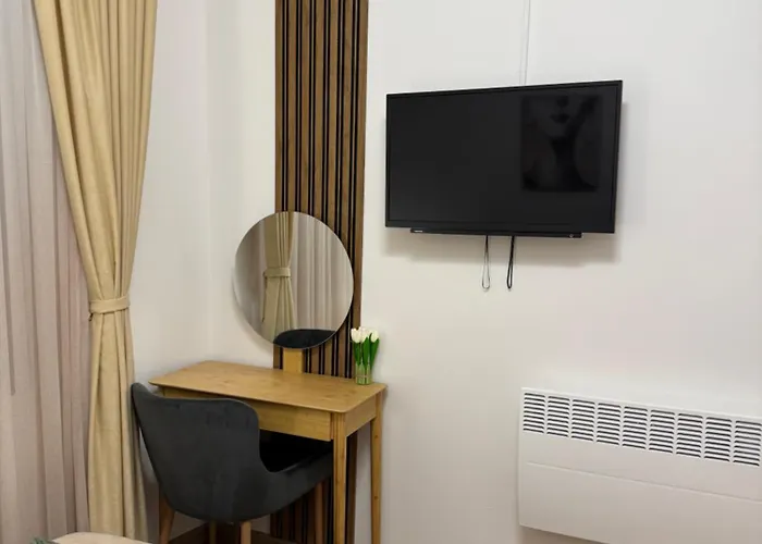 Anna Lux Apartment *