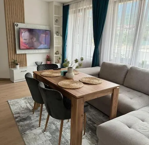 Anna Lux Apartment *